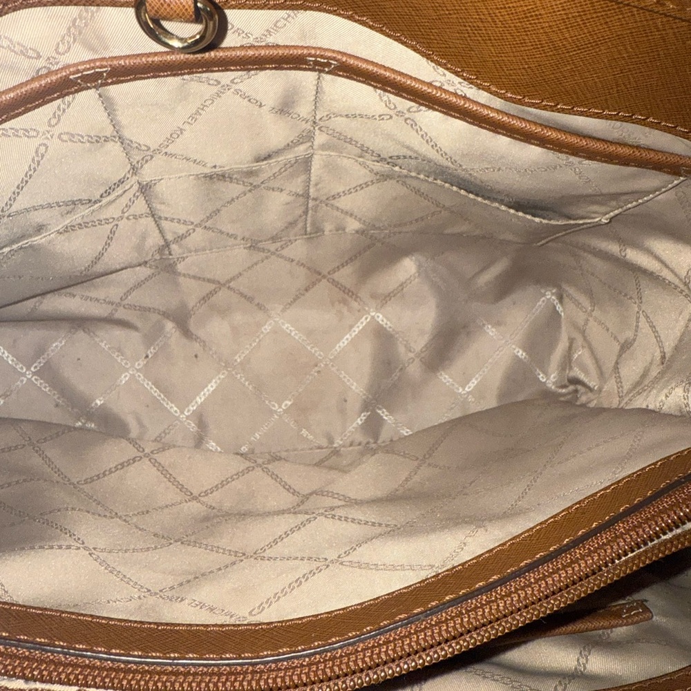 Michael Kors Jet Set Brown Leather Tote Bag - Picture 5 of 8